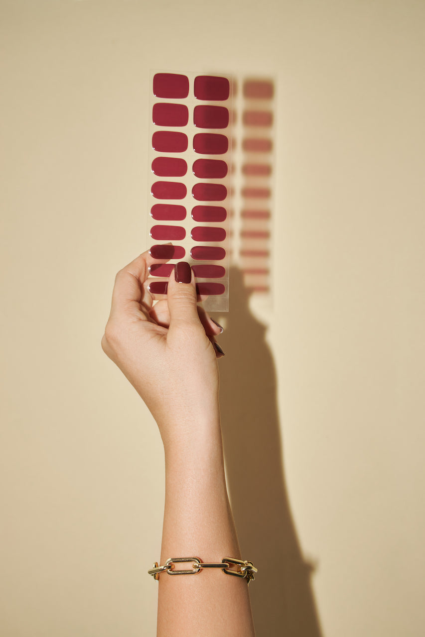 Burgundy gel nail strip full strip example