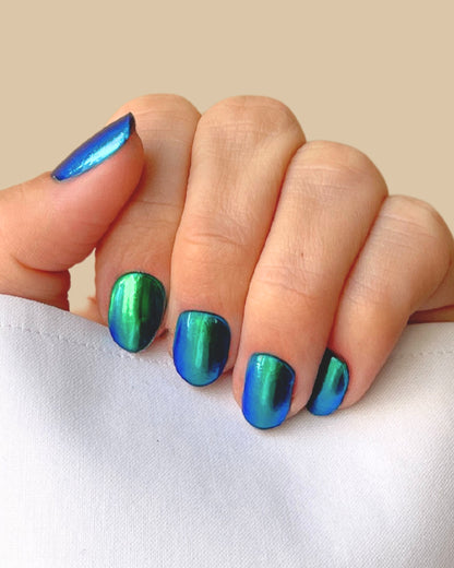 METALLIC OCEAN GEL NAIL STRIPS