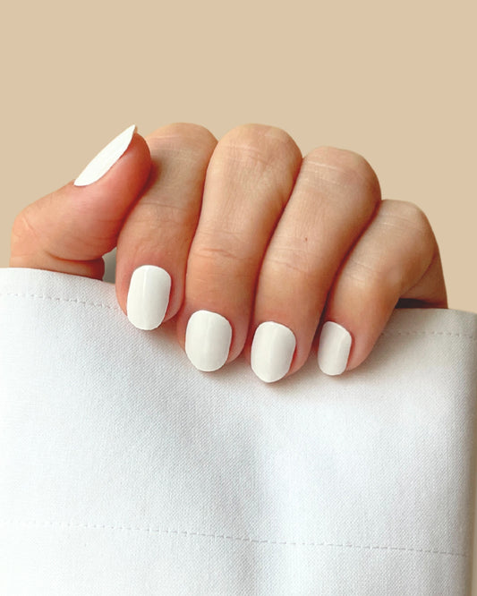 WHITE GEL NAIL STRIPS